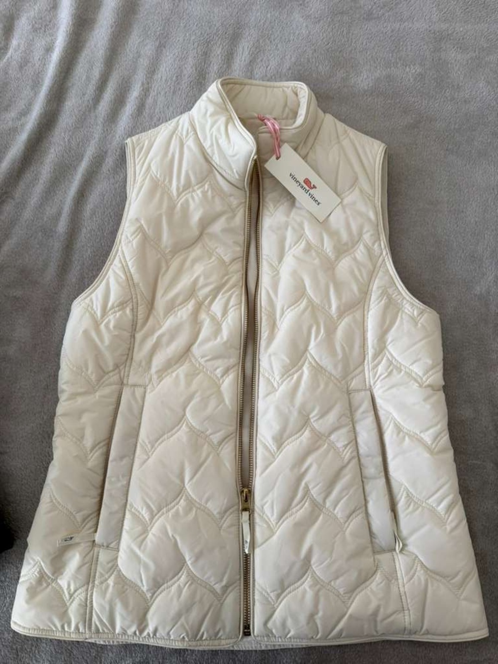 Vineyard Vines Cream Quilted Puffer Vest